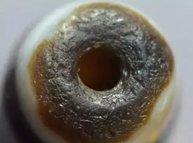 古代天珠孔道不可仿造的原始态