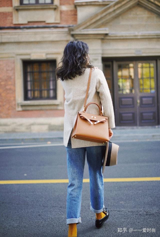 时尚博主三木终于换风格,6套最新秋冬穿搭,"不戴帽子"照样美