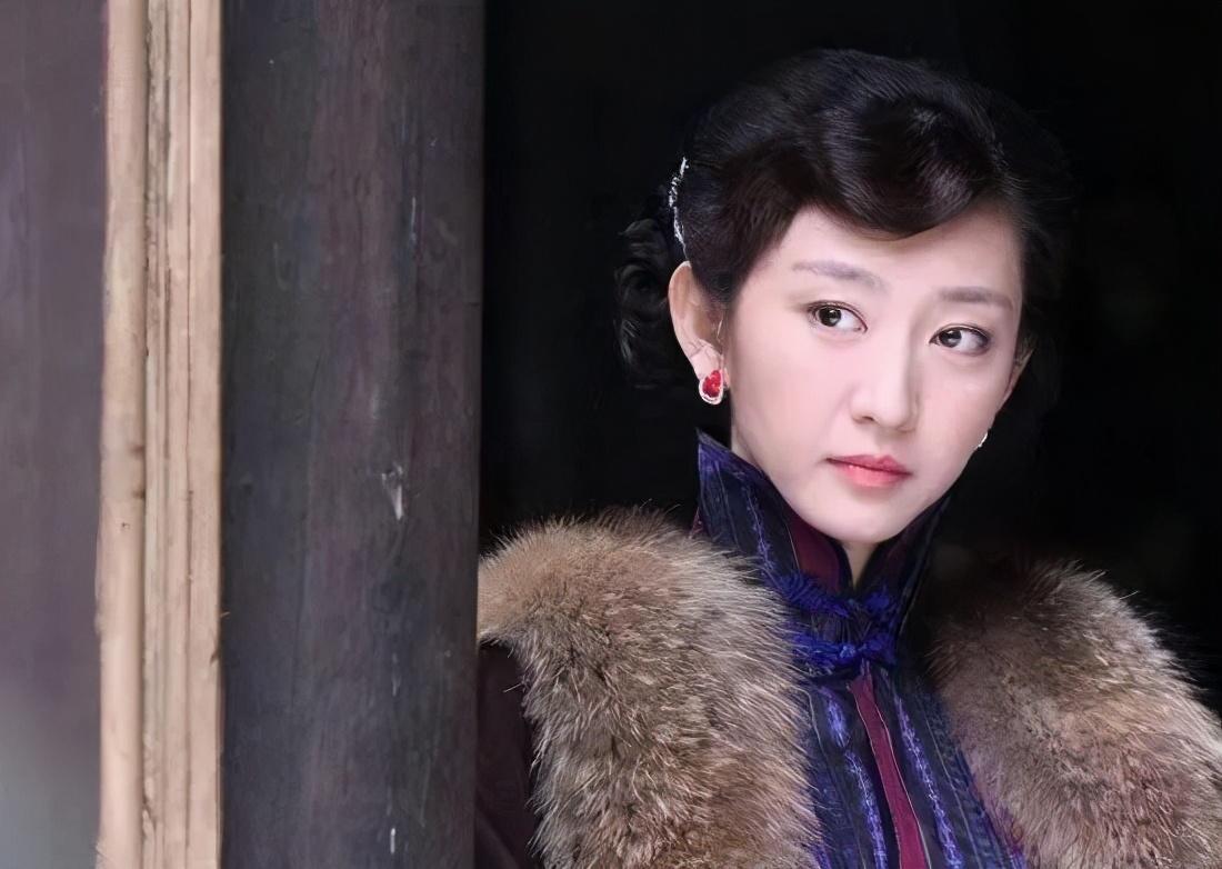 如何看待唐一菲退赛演员请就位疑似不想出演回家的诱惑艾莉