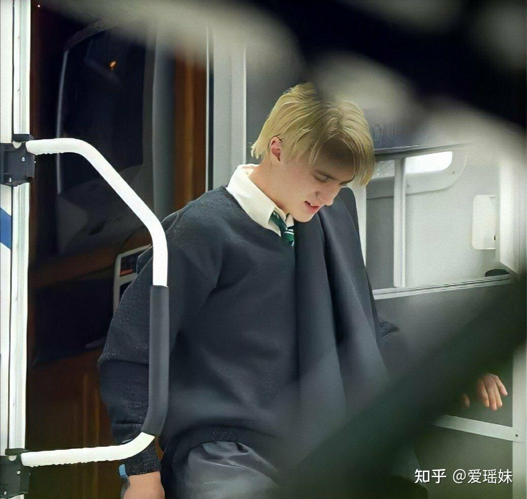 哈利波特系列头像真人(哈利波特系列高清头像 真人)