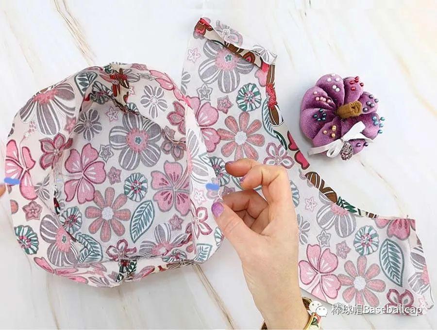 第1步:打印和制作渔夫帽纸样请发邮件到我的信箱yankees1903 @http