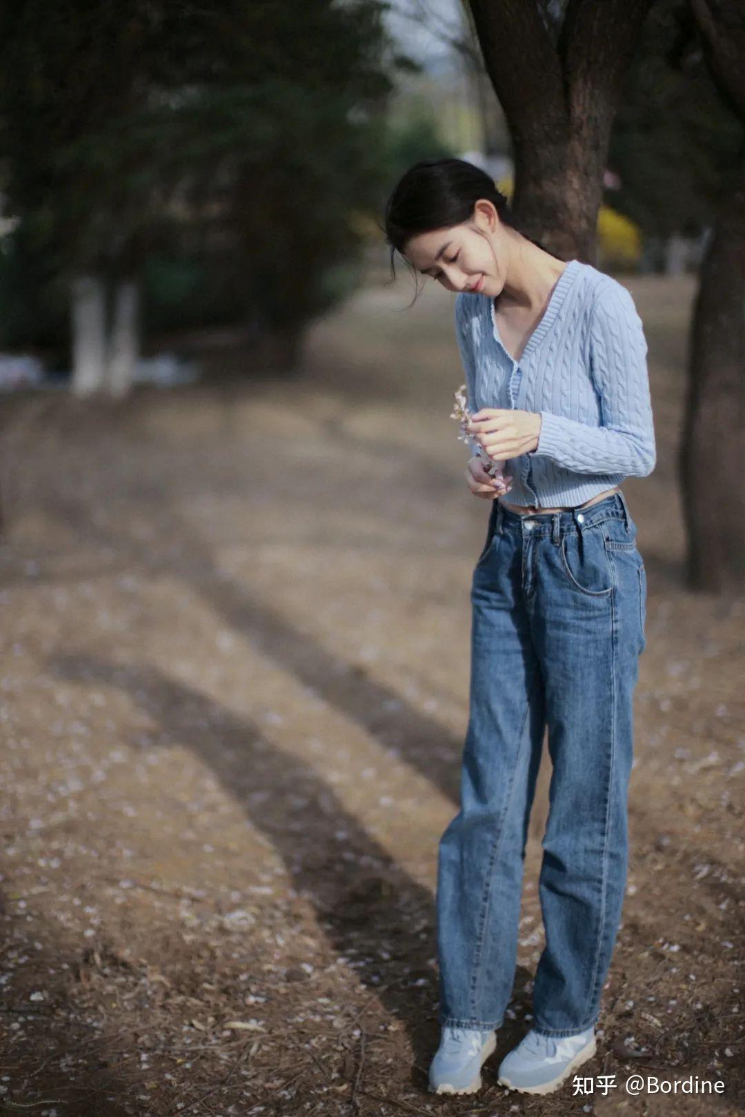 时尚的牛仔裤,经典又百搭,李菲儿,刘雯,宋妍霏等人穿着简约又潮流