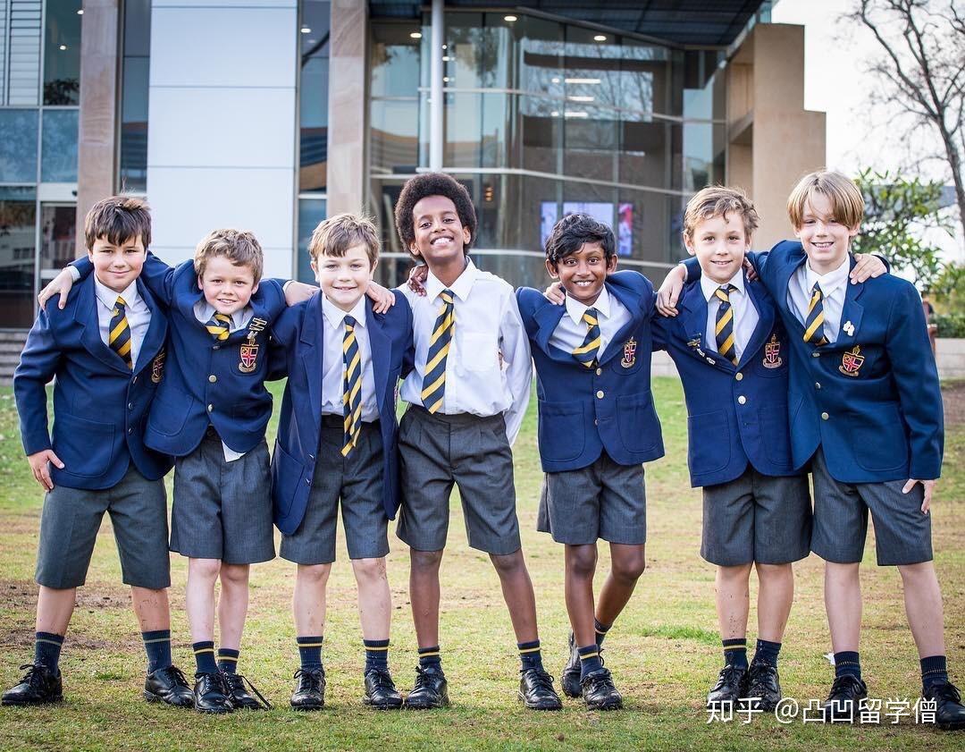 澳大利亚有哪些好看的校服