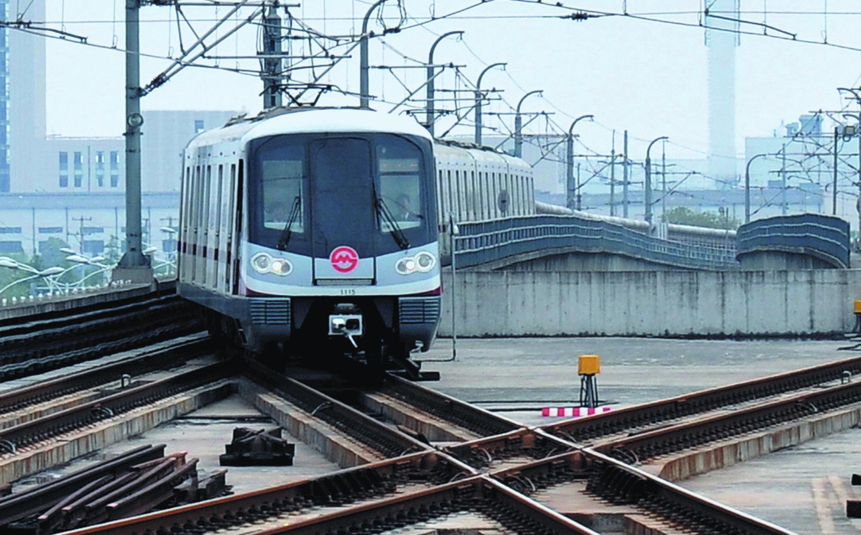 上海在建的一条地铁长约423公里设站30座预计2020年底开通