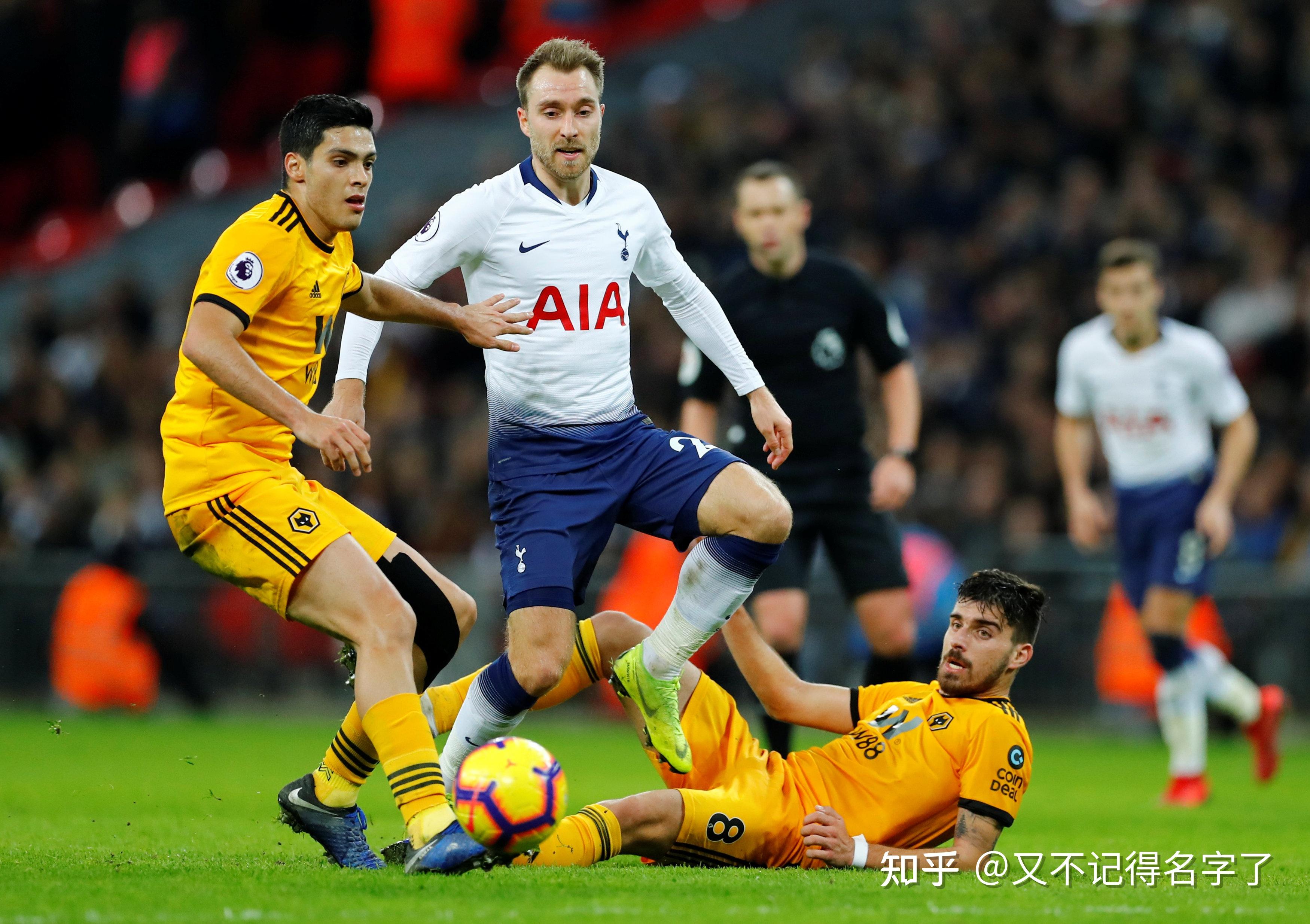 英超情报:狼队 vs 利兹联,利兹联获得胜利?