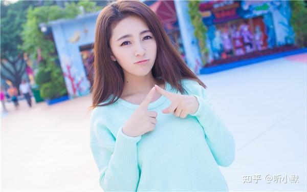 如何给女生发消息女生会回 v2-db0961fd0354bd4ae22fbbaaeb486c40_r.jpg