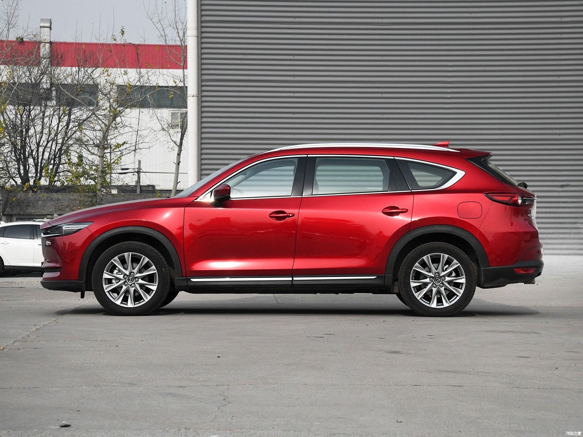 外观方面,马自达cx-8堪称是高颜值,整体造型不落俗套,设计感十足,长宽