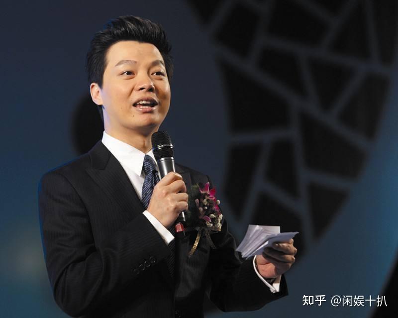 如何看待央视春晚任鲁豫的主持?