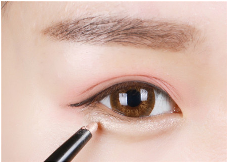 卧蚕与眼袋区别 一个显嫩一个显老 知乎