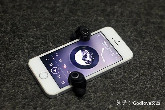 蓝牙耳机怎么调节双耳模式 v2-db3b1f5338135867f24dacb90b1aa384_r.jpg