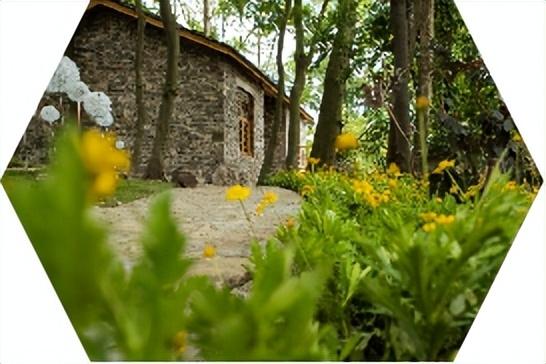 安顺走进21的城市精品民宿推荐云端石头寨