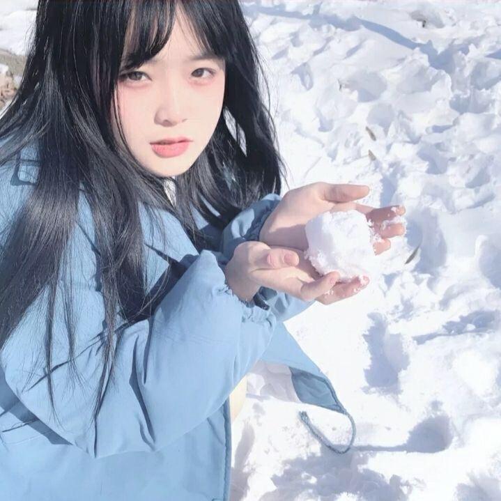 冬天氛围感头像女头小众雪景女头可以和男朋友一起用最后一张壁纸