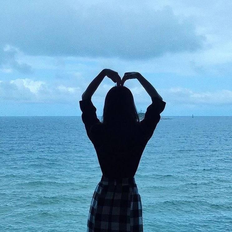 还是要把自己变得更强大 才能找到知心爱人  哈哈哈哈哈哈哈 比心73