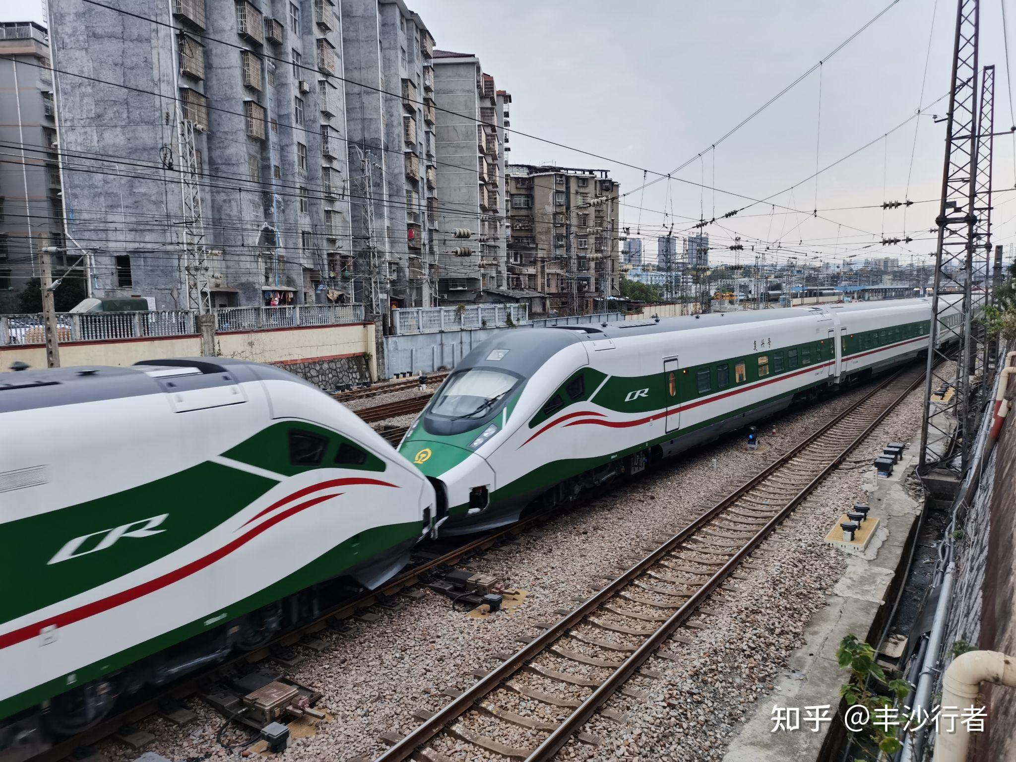 铁路迷们对cr200j是什么看法? - 知乎