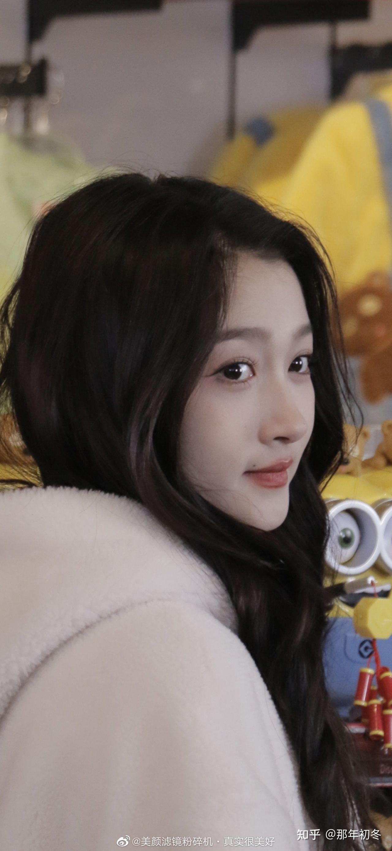 关晓彤有哪些出圈神图? - 知乎