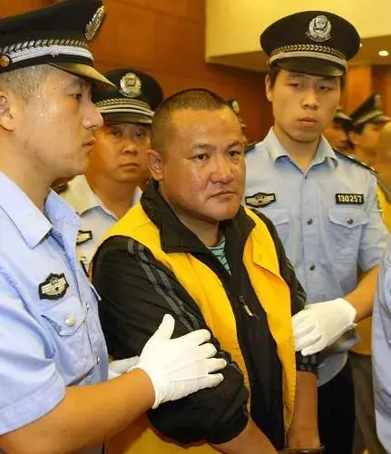 石家庄,而刘华强的原型则是上世纪九十年代的一名杀人犯——张宝林