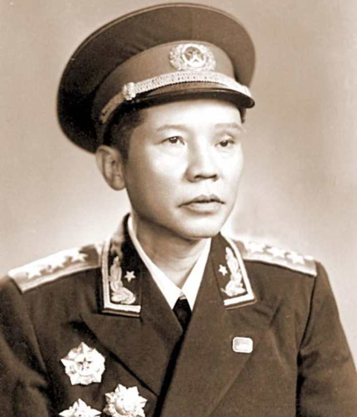 太巧：意外一声枪响，救三将军；一兔子受惊而跑，救一上将！ - 知乎