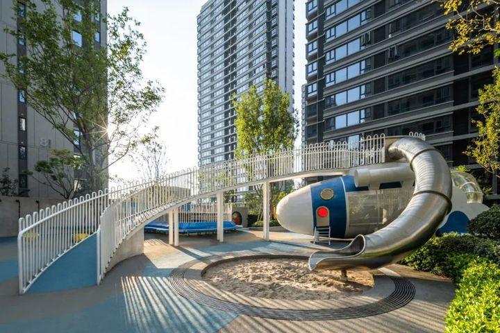 亲子健康儿童友好欢畅乐园微笑不停