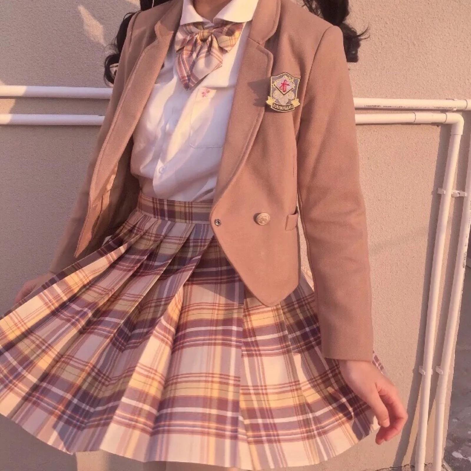 有没有那种穿jk的女头像