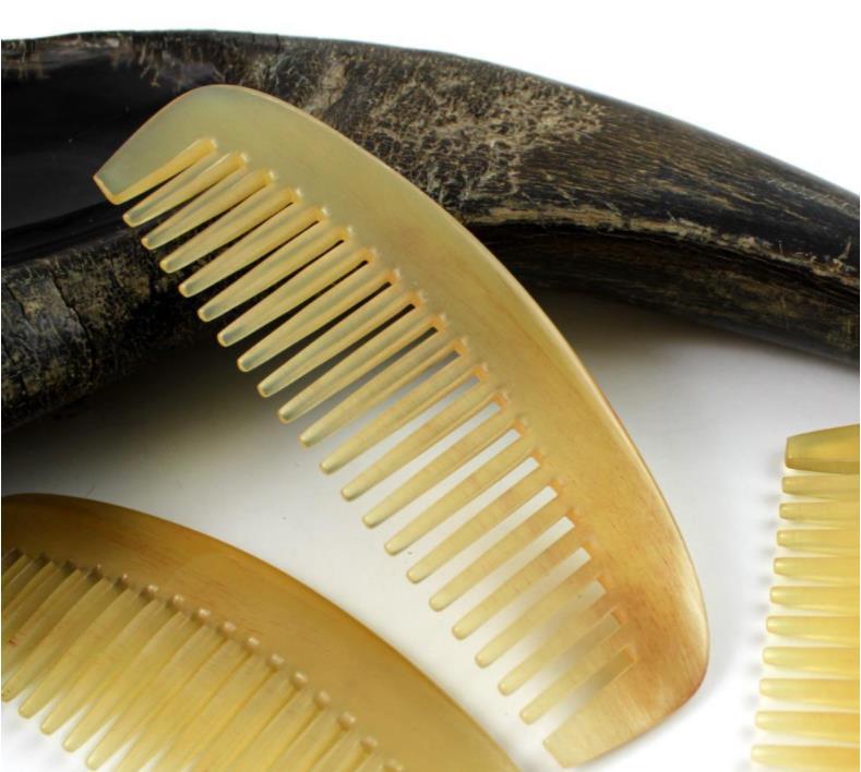 牛角梳在防治脱发中的妙用
