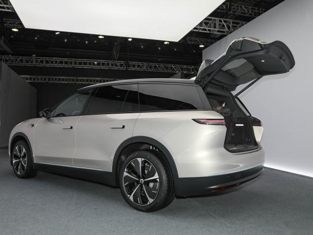 第二代焕新而来！ 实拍全新蔚来ES8