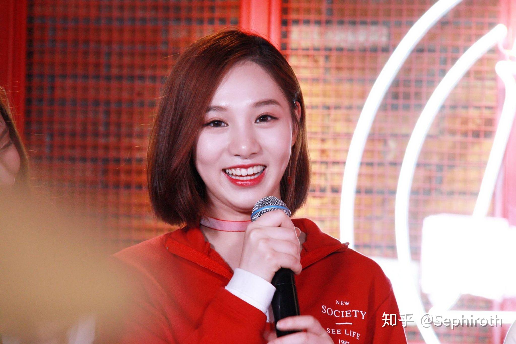 如何评价青春有你2艾依依