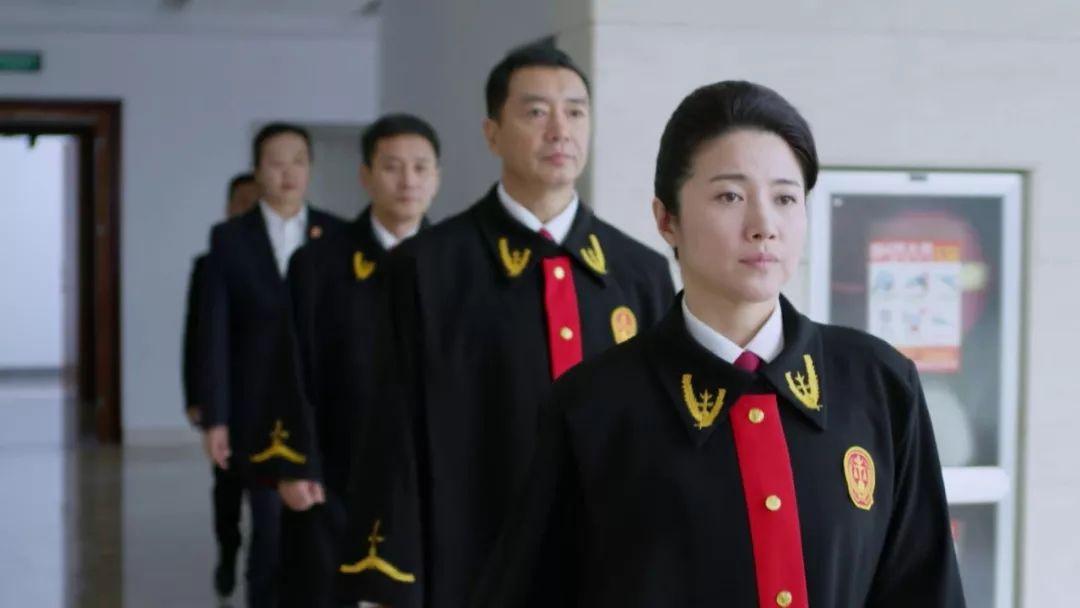 速看北京法院人的阳光下的法庭来了