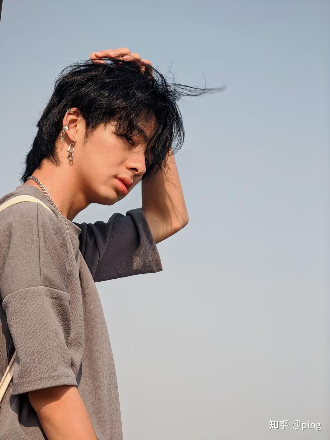 大学留长发的男生后来怎么样了? - 知乎