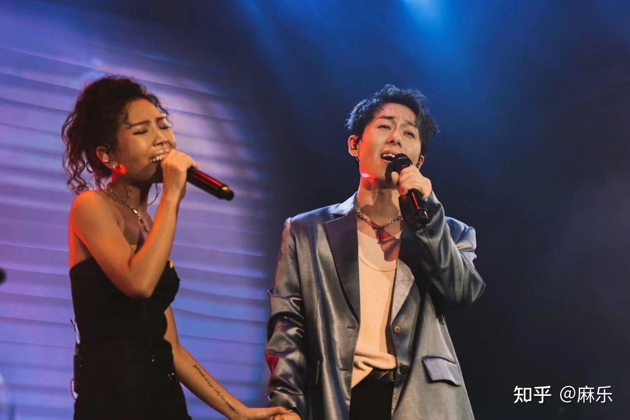 我们终于在舞台上,迎来了丁世光 #开耳观演 - 知乎