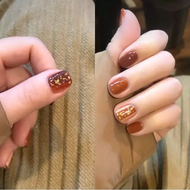 这里可能是最全的新年美甲集合了-新年美甲图片2021简单大方红色衣服