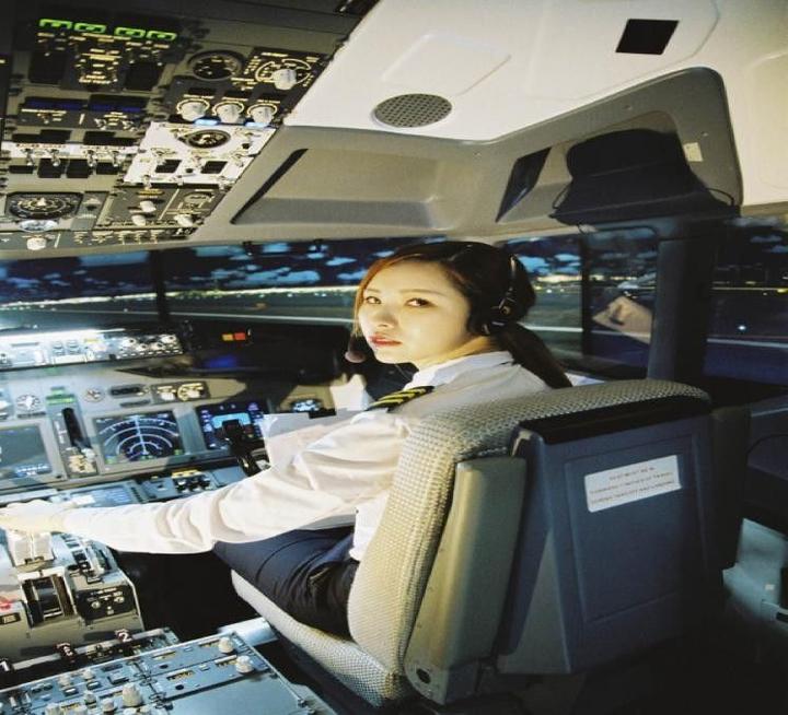 我90后女飞行员有4年民用客机飞行经验却经常被人议论