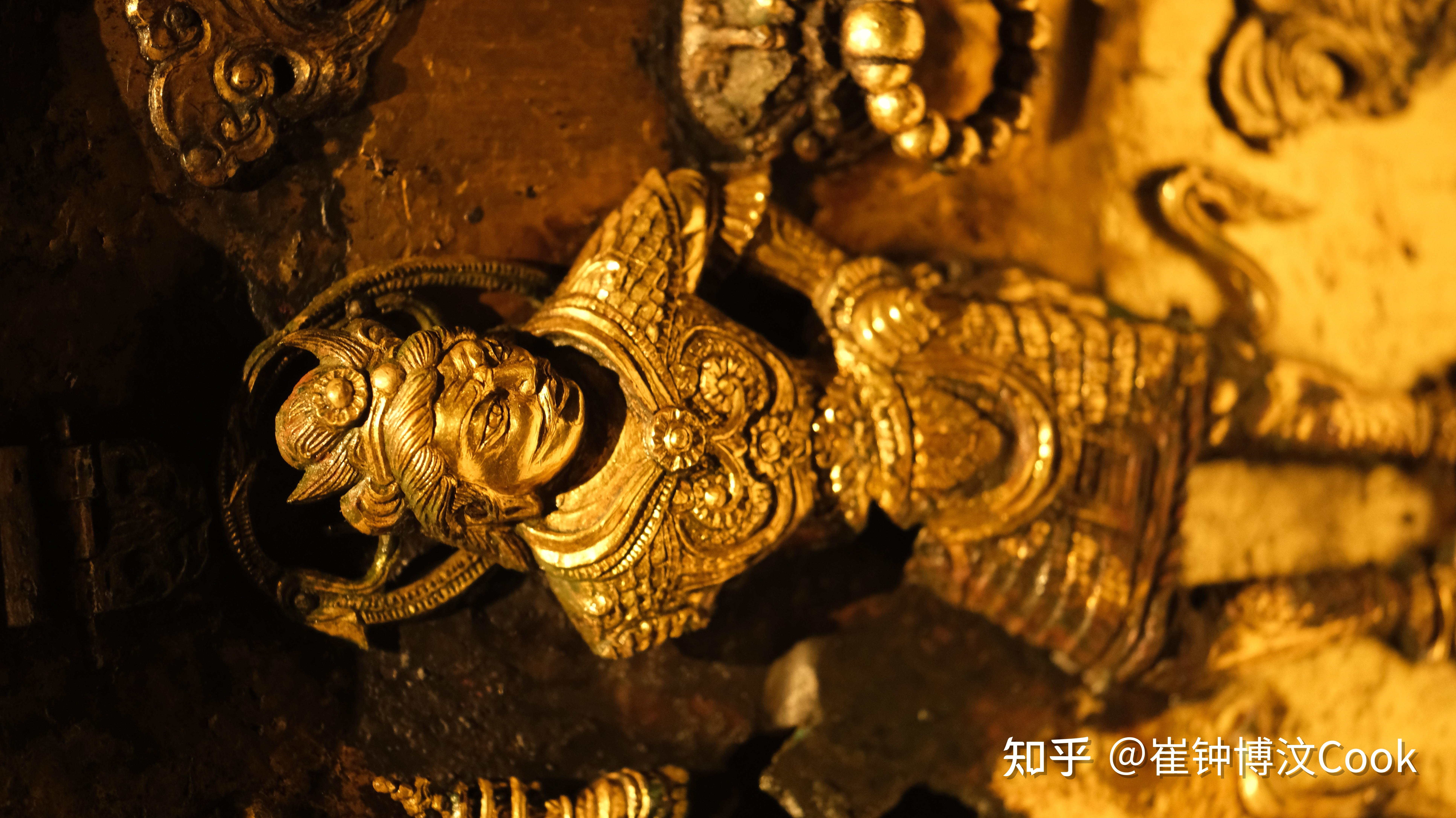 高等教育行业留学顾问 3人赞同了该文章 这是两件文物 收藏在韩国国立