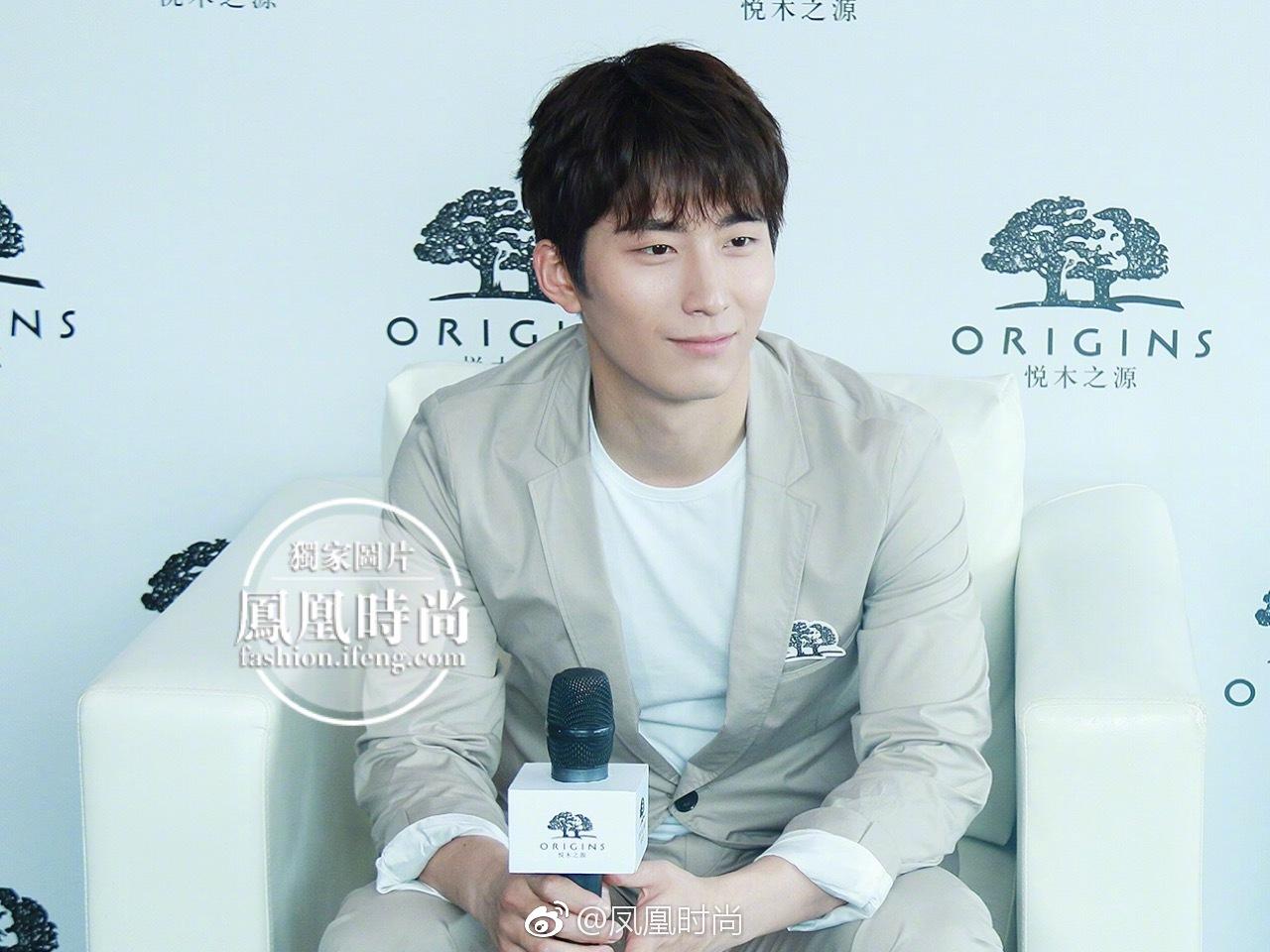 窦骁的美图或搞怪图有哪些?-窦骁帅照