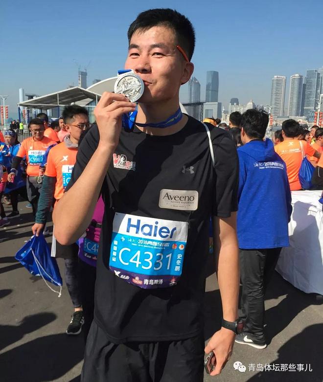 史冬鹏半马2:06创pb成绩