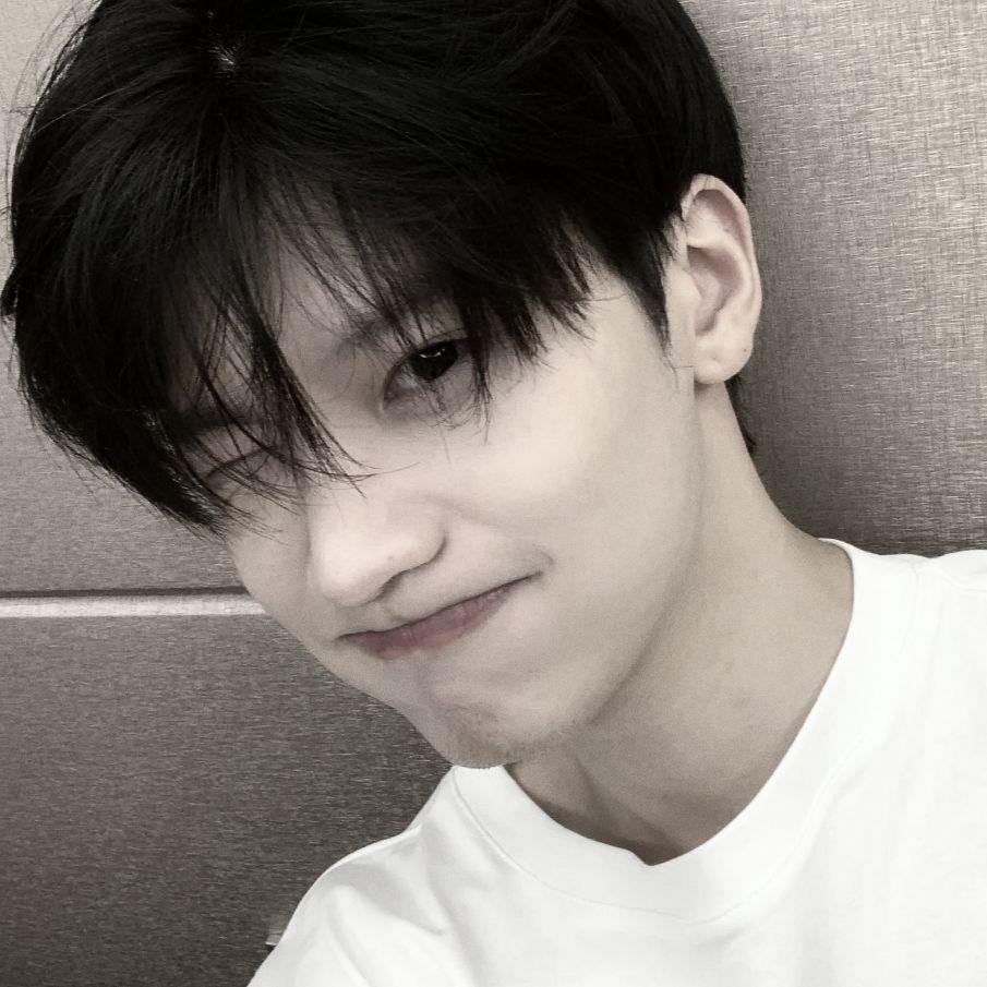 有没有什么很高清无水印的男生头像? - 知乎