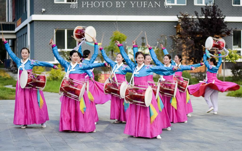 中朝边境难忘的晚餐不仅欢迎仪式隆重而且朝鲜族佳肴独具特色