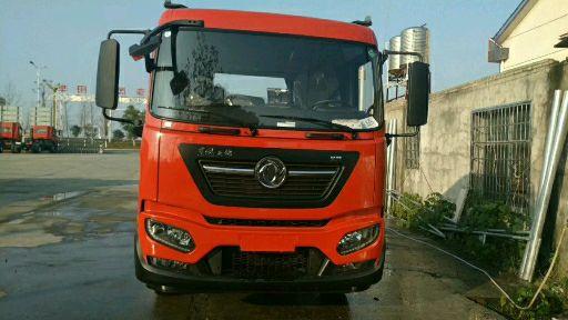 东风天锦kr245马力,高顶双卧6米8载货,每公里八毛油耗!