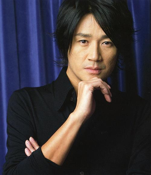 近藤真彦(1964年7月19日-),20世纪80年代日本歌坛人气男偶像.