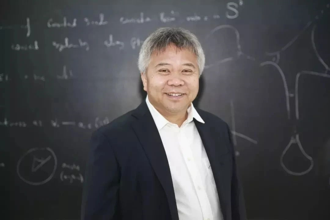 如何看待中科大26岁教授陈杲攻克数学复微分几何领域世界难题