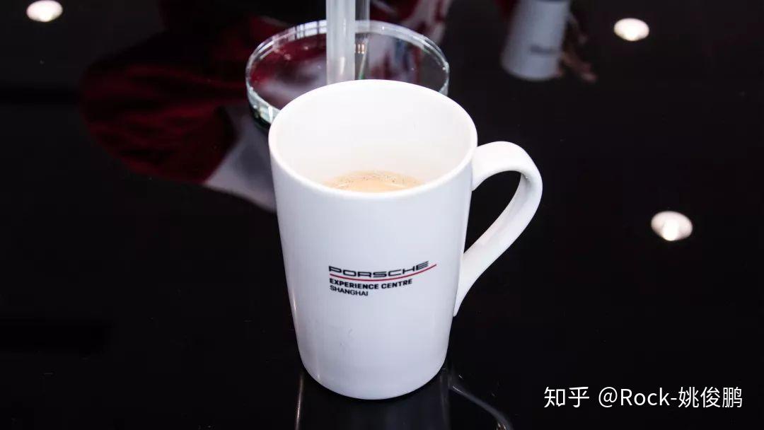 如何用手机拍好一杯咖啡 v2-ddd3e841eb690326583b0e1e6de05a78_r.jpg