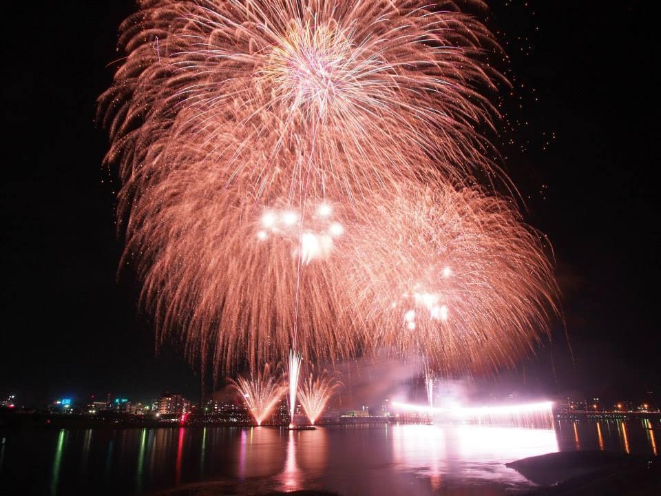 夏の風物詩 19年日本花火大会盘点 九州篇 知乎 夏の風物詩 19年日本花火大会盘点 九州篇 知乎