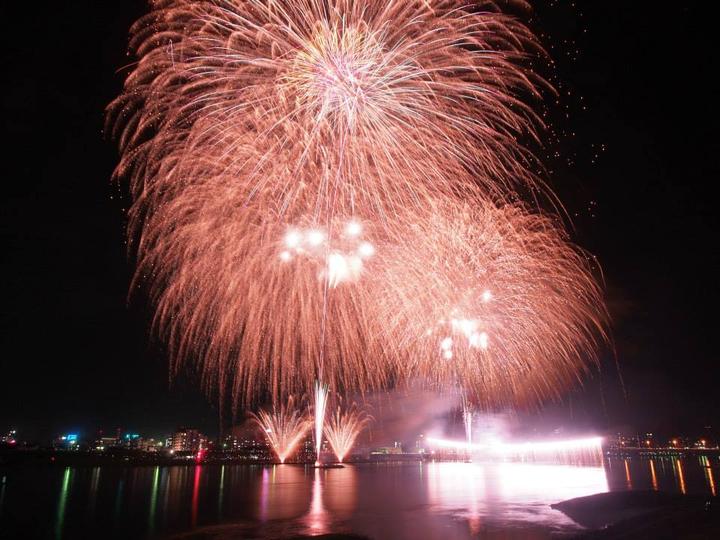 夏の風物詩 19年日本花火大会盘点 九州篇 知乎 夏の風物詩 19年日本花火大会盘点 九州篇 知乎