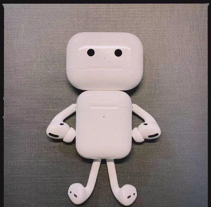 恶搞airpodspro这届网友太嚣张了