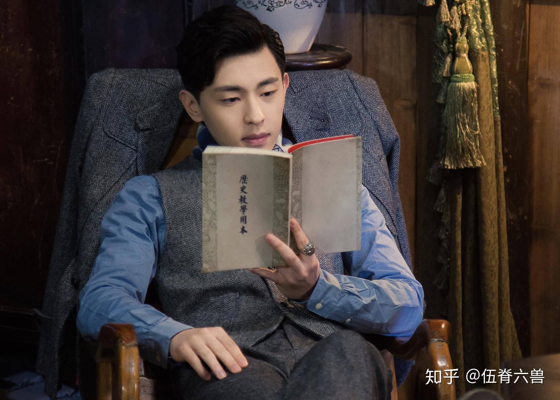 邓伦新剧播放量破亿粉丝一夜连追12集好成绩到底是谁的努力