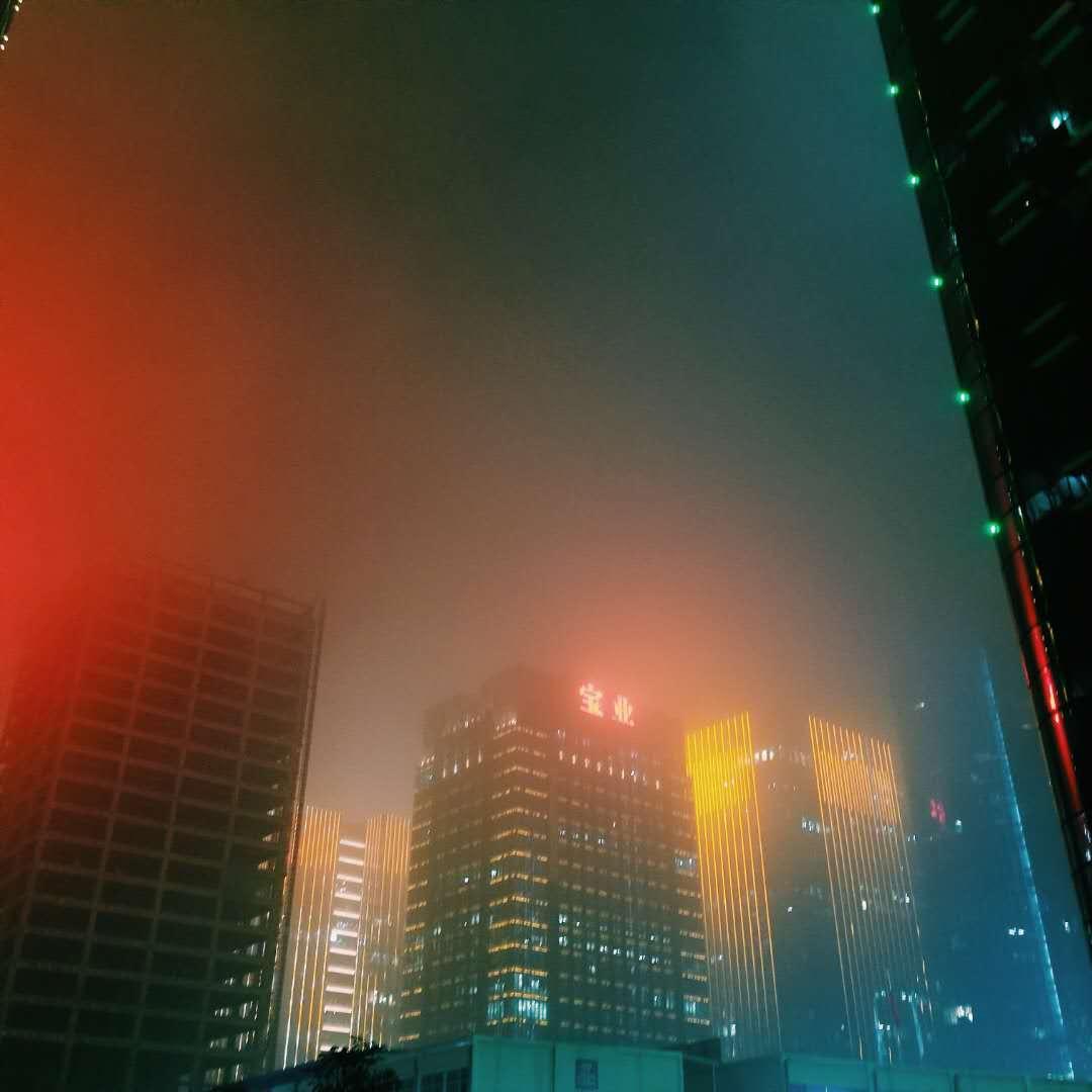 晚上的天台怎么拍照 v2-de50c15a8720507ef96b065e9bacd86f_r.jpg