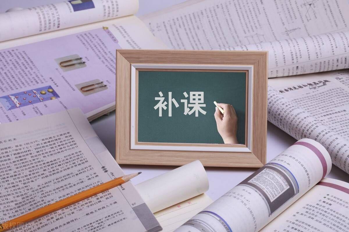 大学有三种人不谈恋爱你中了吗？大学谈恋爱的弊端有哪些