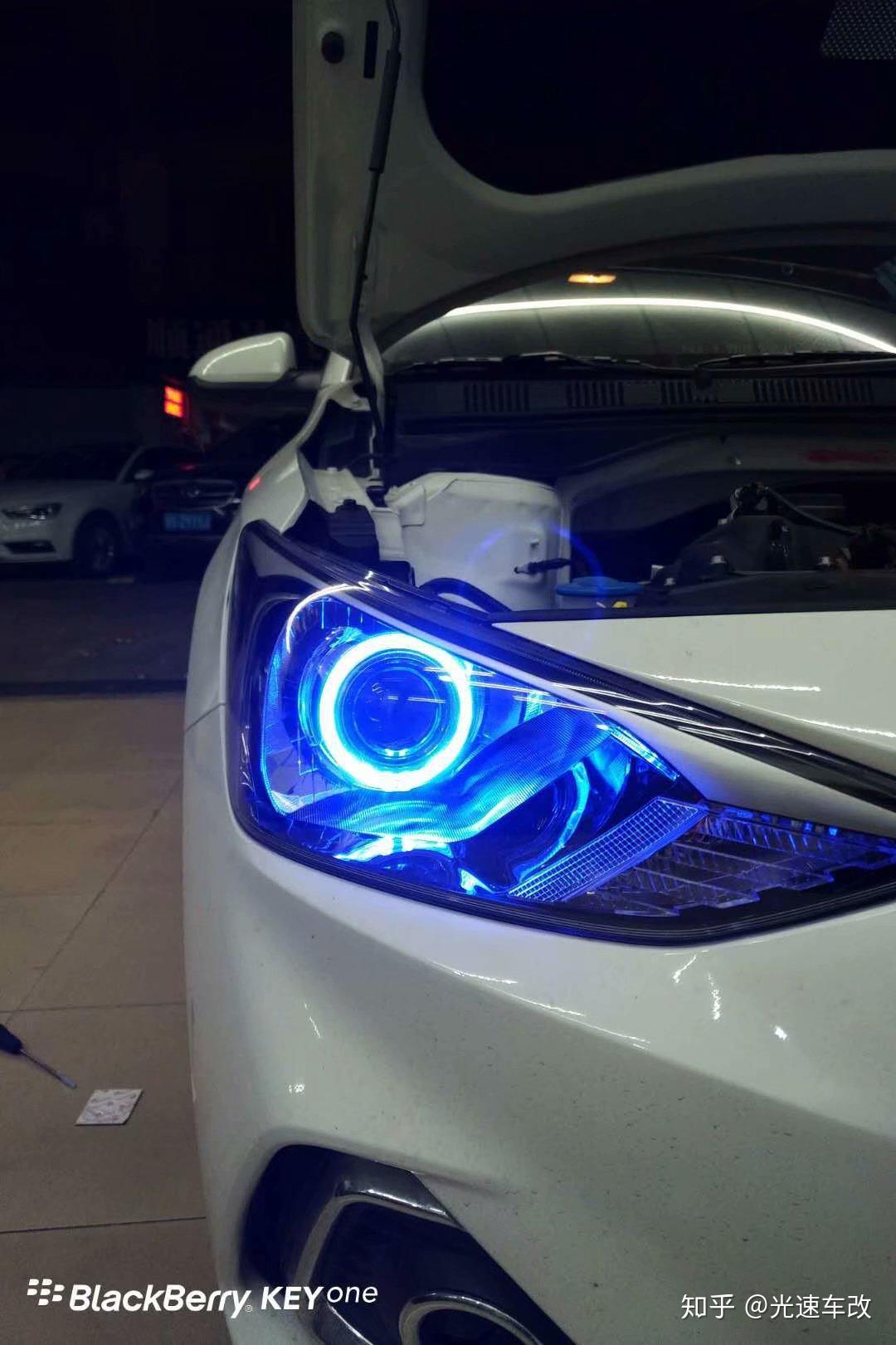 新款悦动车灯升级海拉氙气大灯蓝色天使眼日行灯