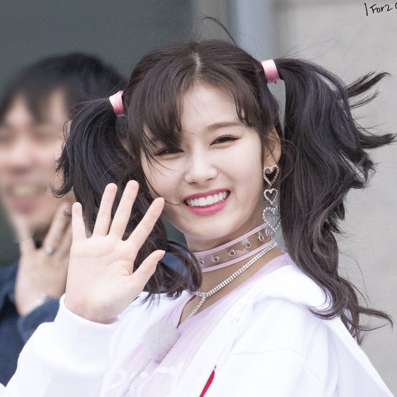 韩国女团成员有哪些惊为天人的瞬间?