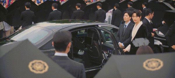 《21世纪大君夫人》IU×边佑锡，韩国偶像剧回春？