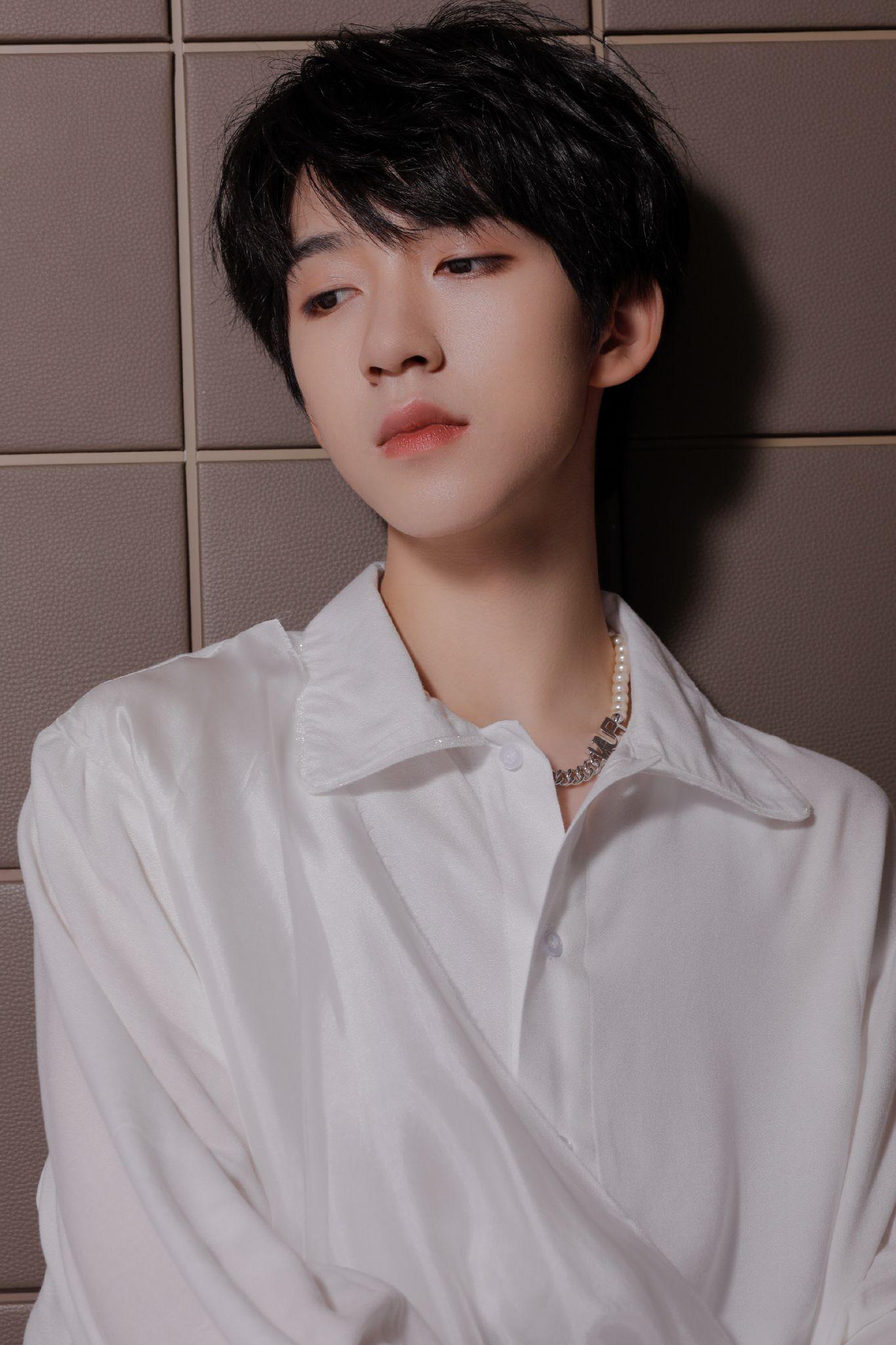 有没有贺峻霖的神图? - 知乎